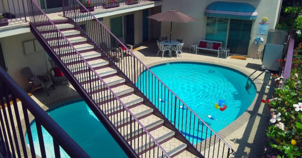 Отель The Bower Coronado
