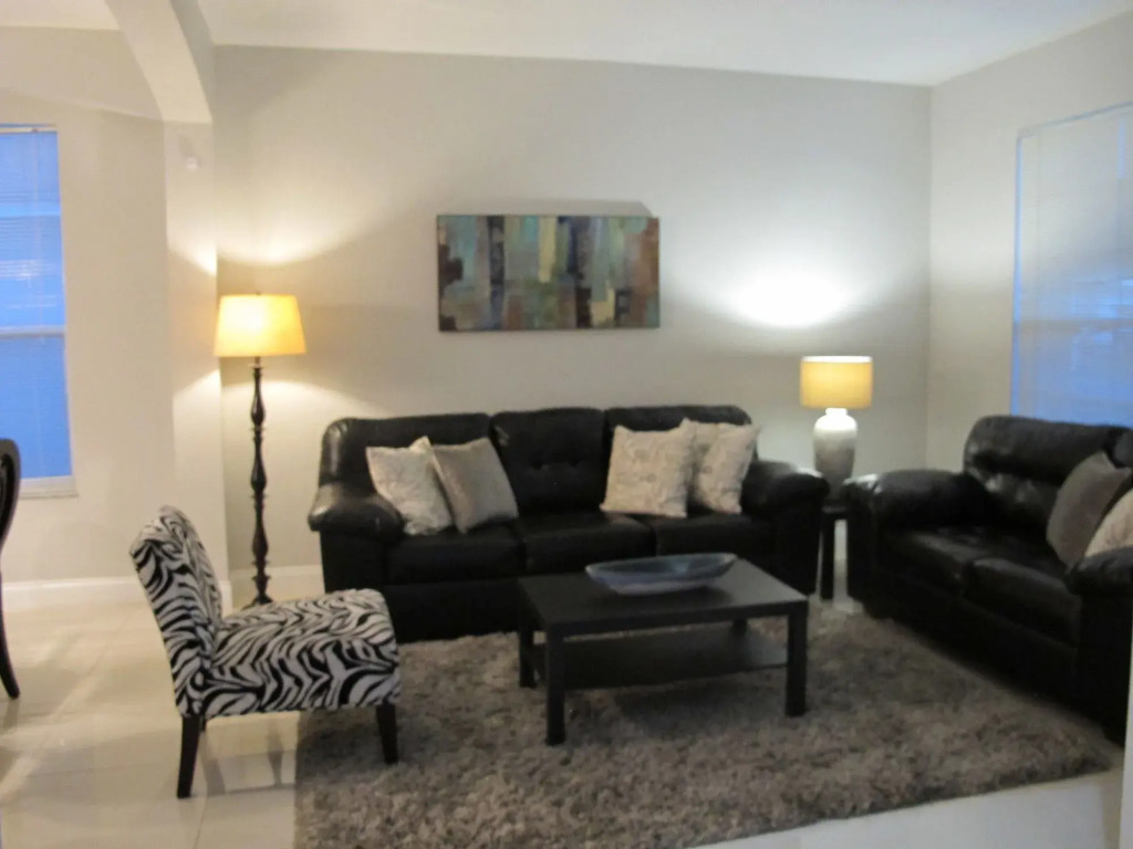 Lake Berkley 7BR Pool Home LB988
