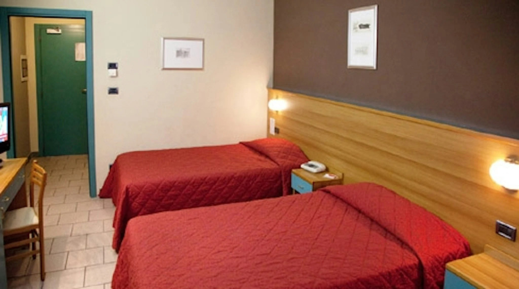 HotelTo
