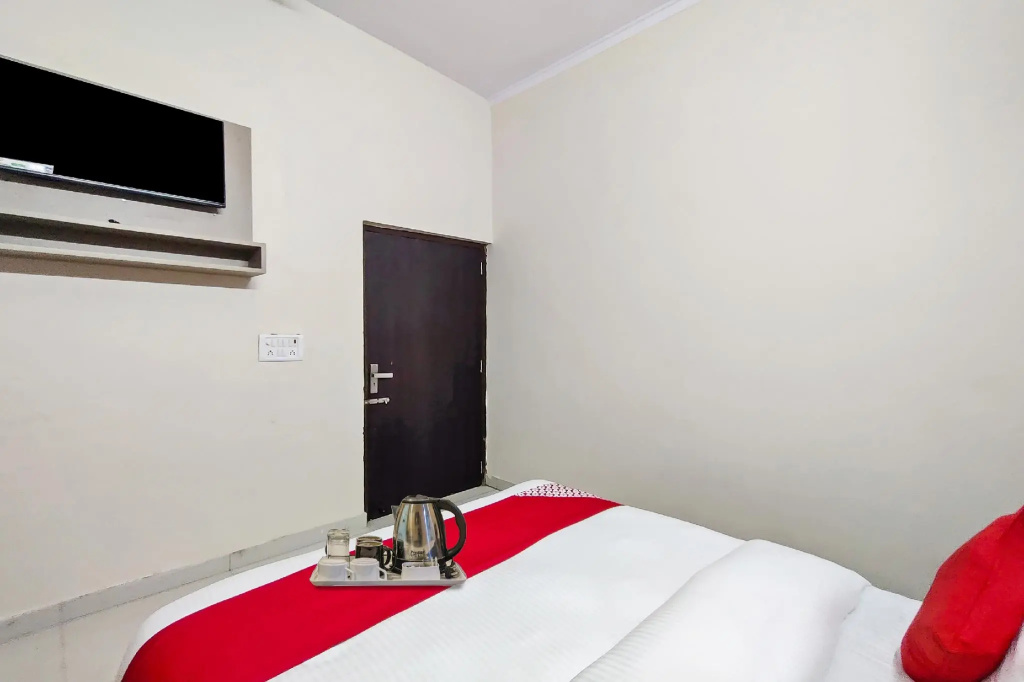 The Party Mansion by Oyo Rooms