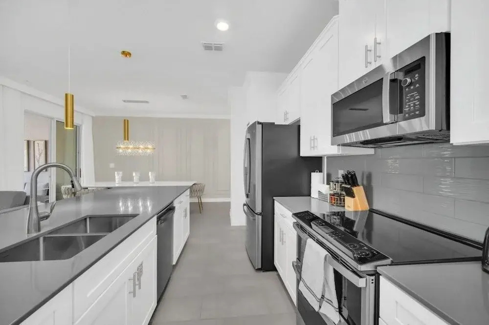 Luxury 4 Bedroom Storey Lake Townhome 2444Reading 4 Townhouse