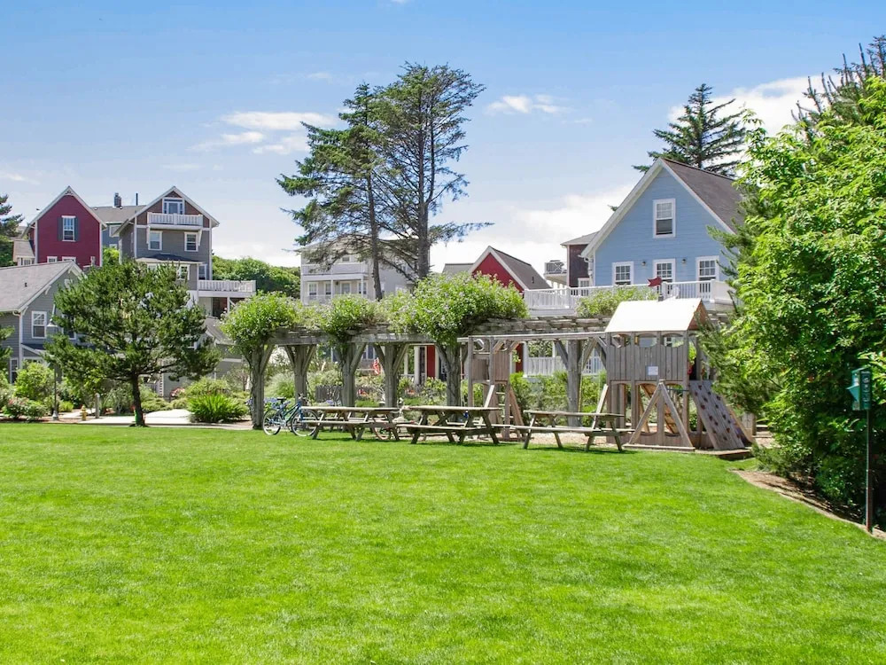 New Listing! Olivia Beach W/ Hot Tub 4 Bedroom Home