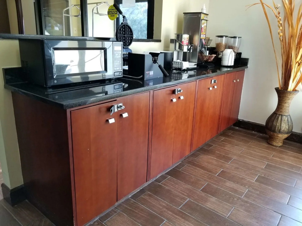 Red Roof Inn Raleigh North-Crabtree Mall-Lenovo Center