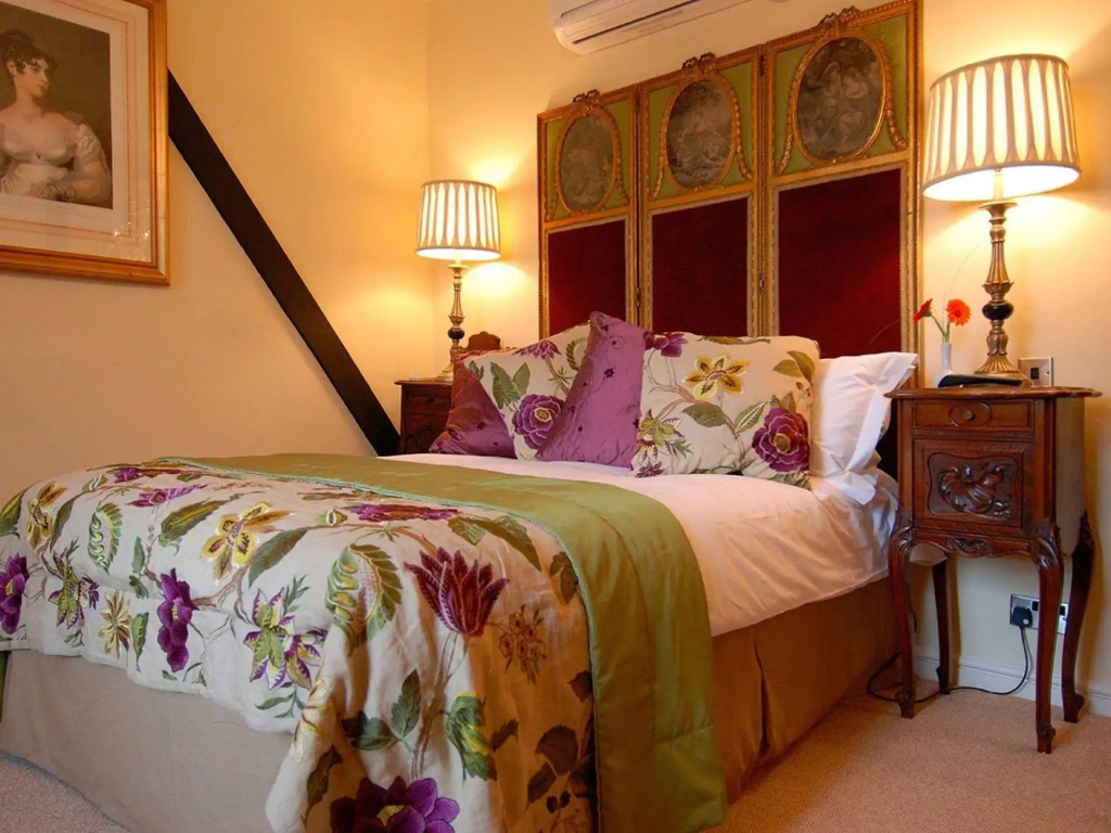 The White Hart Royal, Moreton-in-Marsh, Cotswolds - The Coaching Inn Group