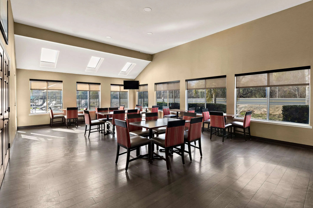 Comfort Inn & Suites Sequoia Kings Canyon