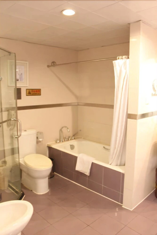 Hangzhou LongHill Hotel