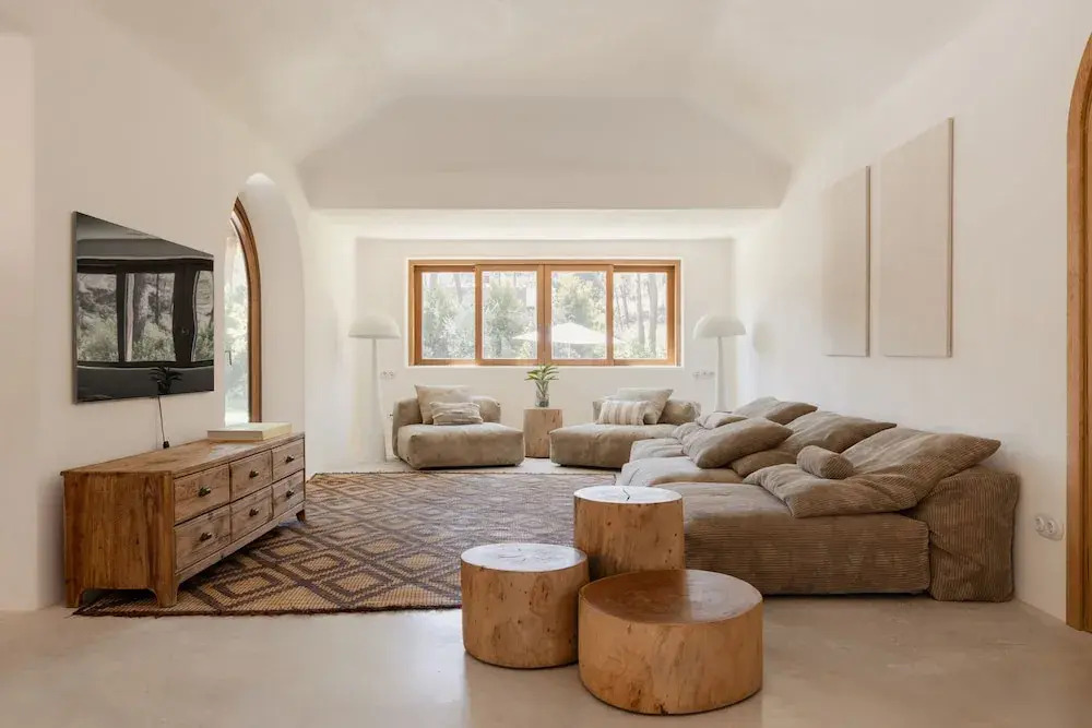 Elysian Villa by Cadenzalux