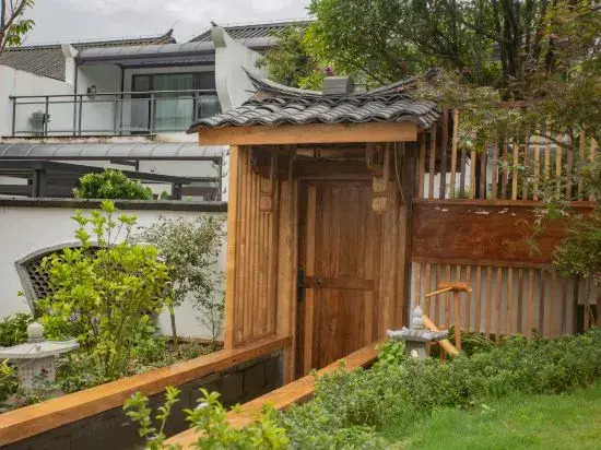 Tengchong Clouds&Spring  Boutique