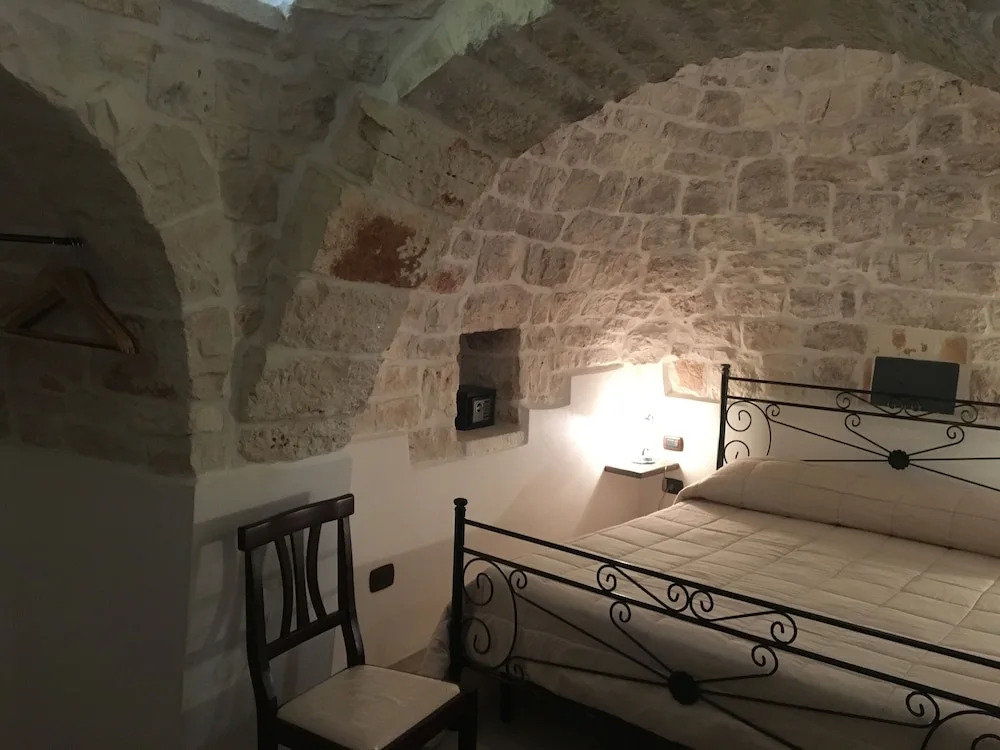 Trulli IsAgo