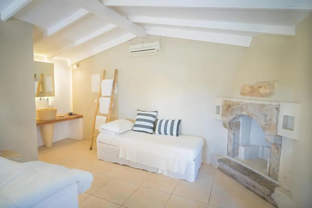 Parthenis Hotel & Suites