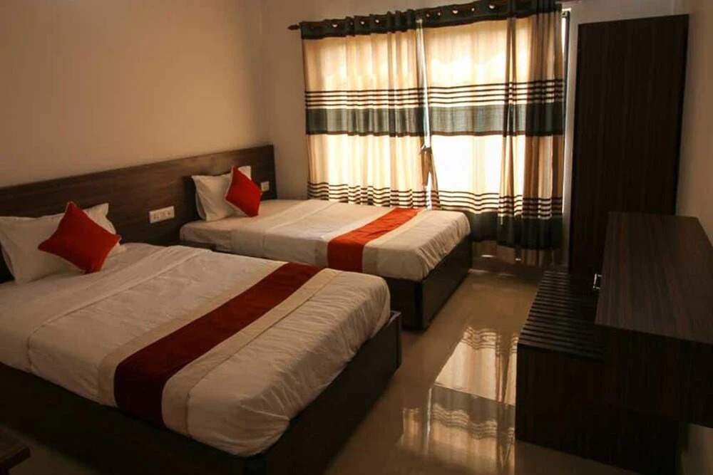 Hotel Aakash International