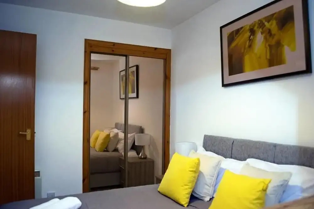 Fantastic Flat near Inverness Center