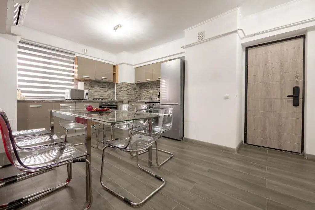 Luxury Ultracentral