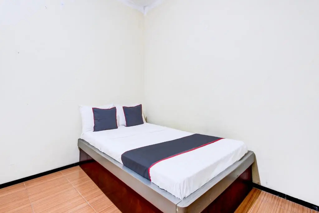 Hotel O Ump Near Rs Margono