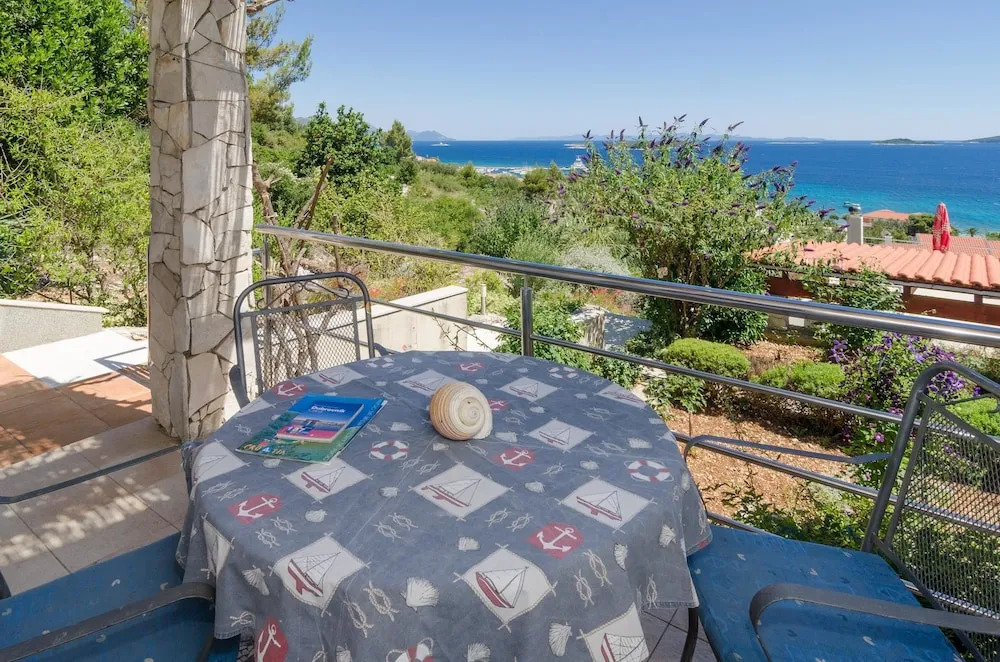 Villa Karmen