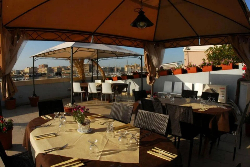 Boutique Hotel Molo Santa Lucia