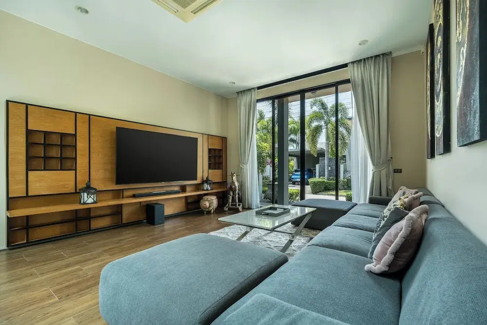 Baan Bua BT17 by Villacarte