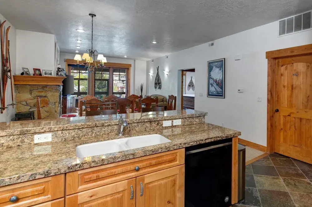 Town Pointe C302 3 Bedroom Condo by RedAwning