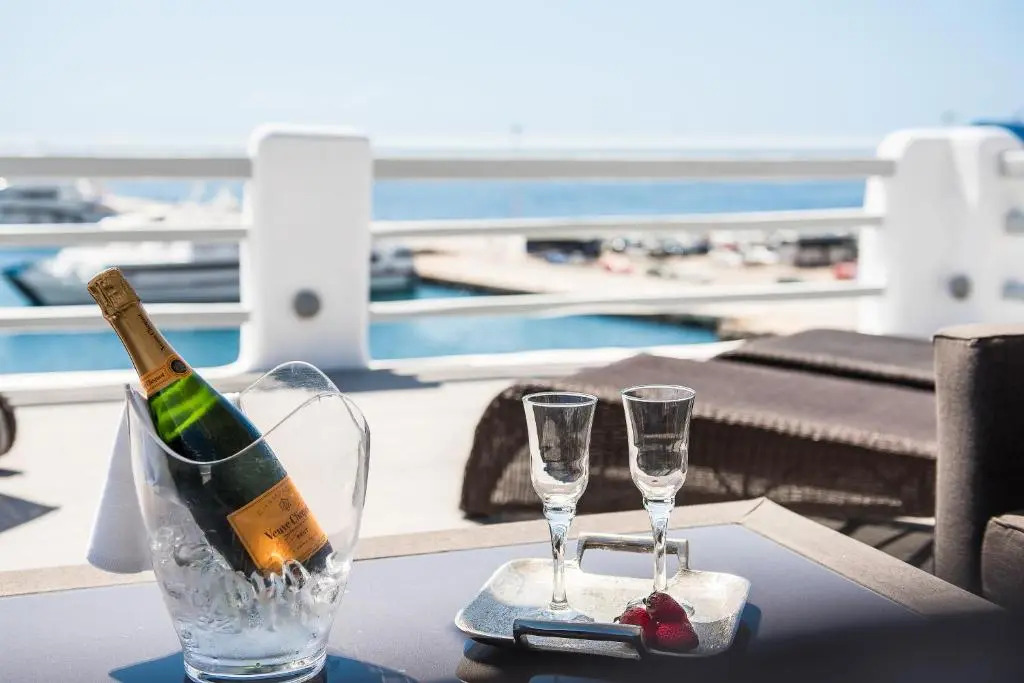 Riva Suites