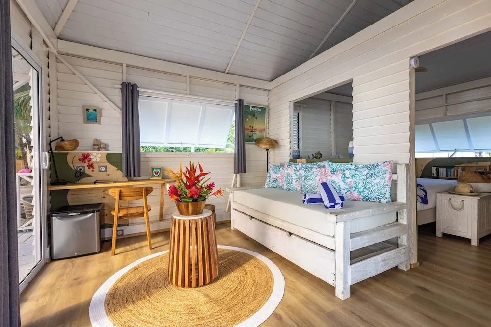 Opoa Beach Hotel