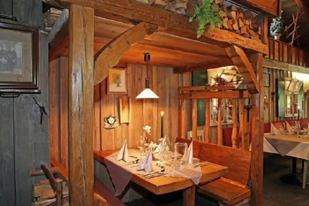 Untere Mühle 1