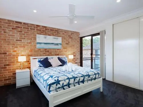 68 'Bay Parklands' , 2 Gowrie Ave - Aircon, Pool, Tennis Court, Communal Spa