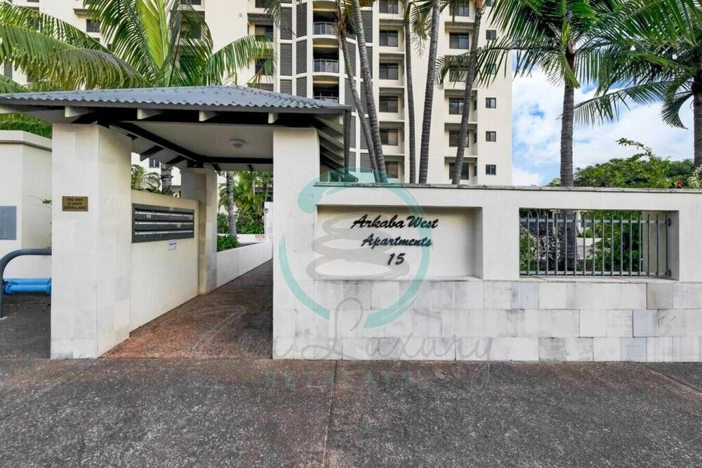 ZEN AT ARKABA - 3BR Luxury Apartment