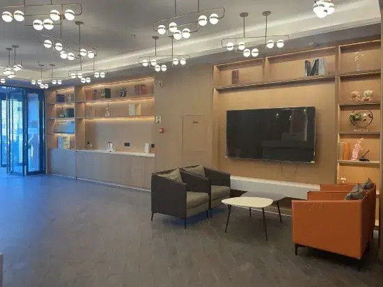 Starway Hotel (Zhengzhou Zhongzhou Avenue Qilihe Subway Station)