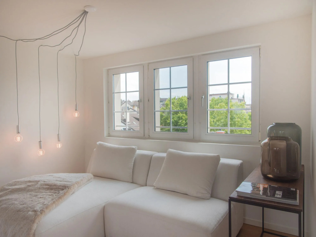 Airhome Limmatquai River View Apartment