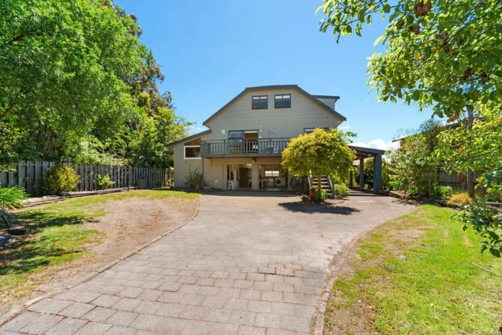 Choice Wharewaka - Taupo Holiday Home