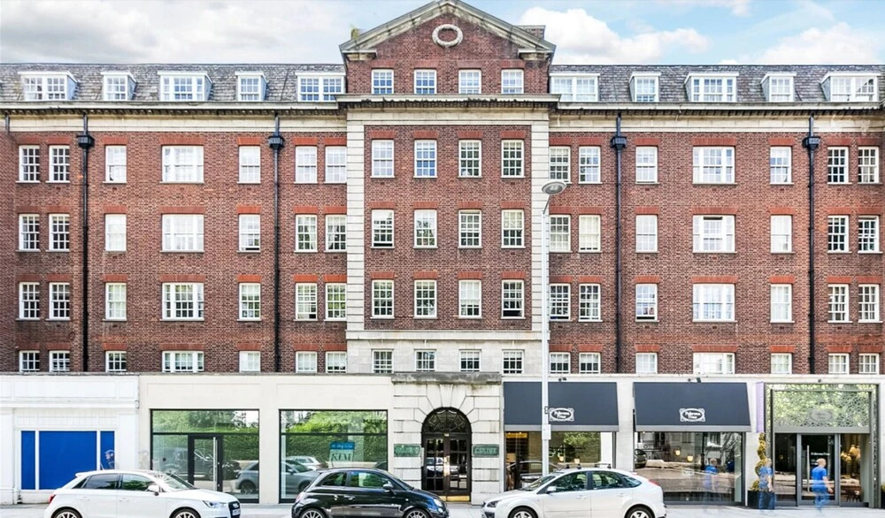 Modern 2 Bedroom South Kensington Flat
