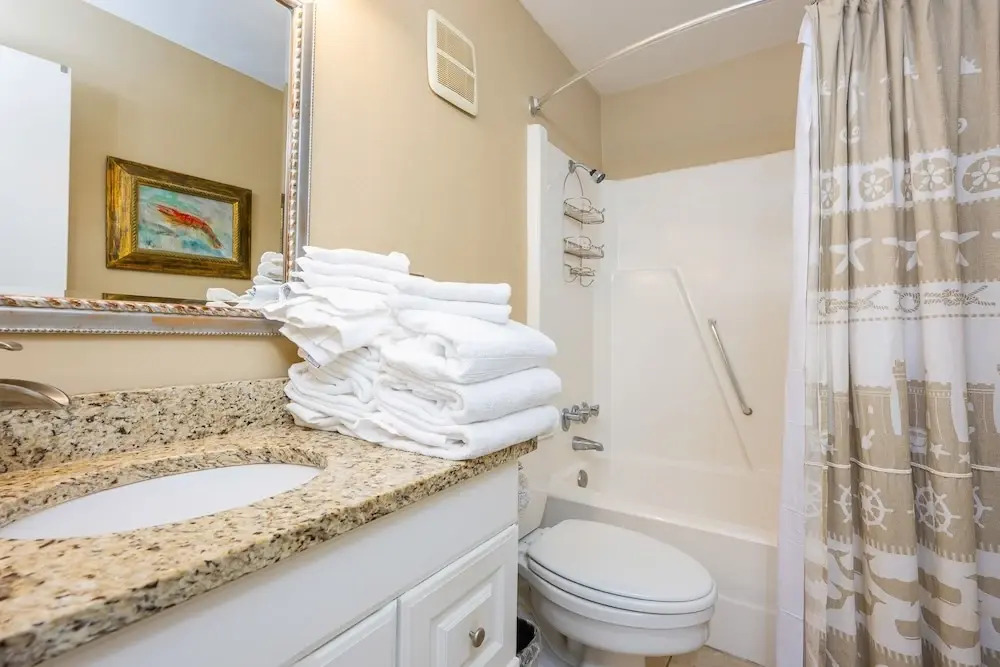 Breakers 43 2 Bedroom Condo