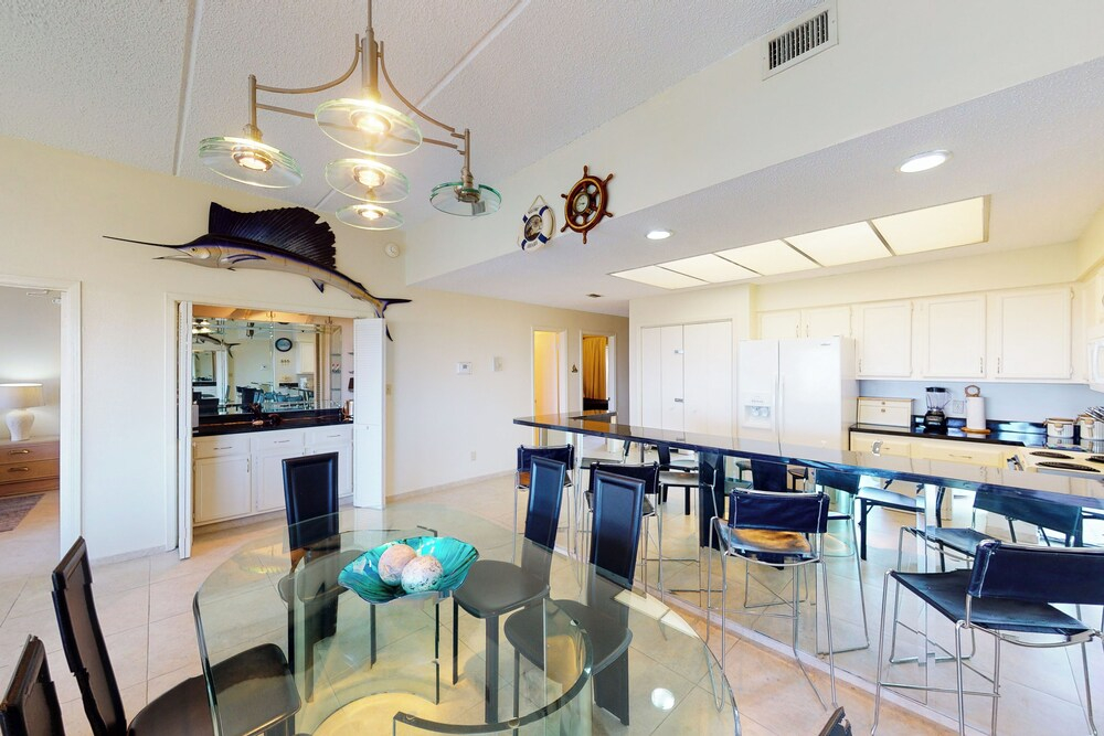 Gulf-view 3br, Patio, Yard: Suntide III - Unit 101