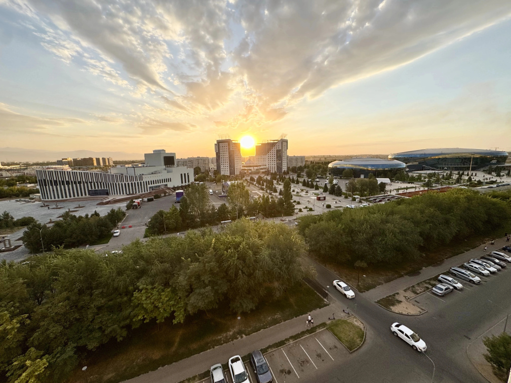 Квартира Красивая квартира возле Almaty Arena
