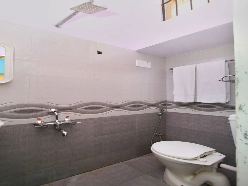 OYO 9583 Hotel Qinn