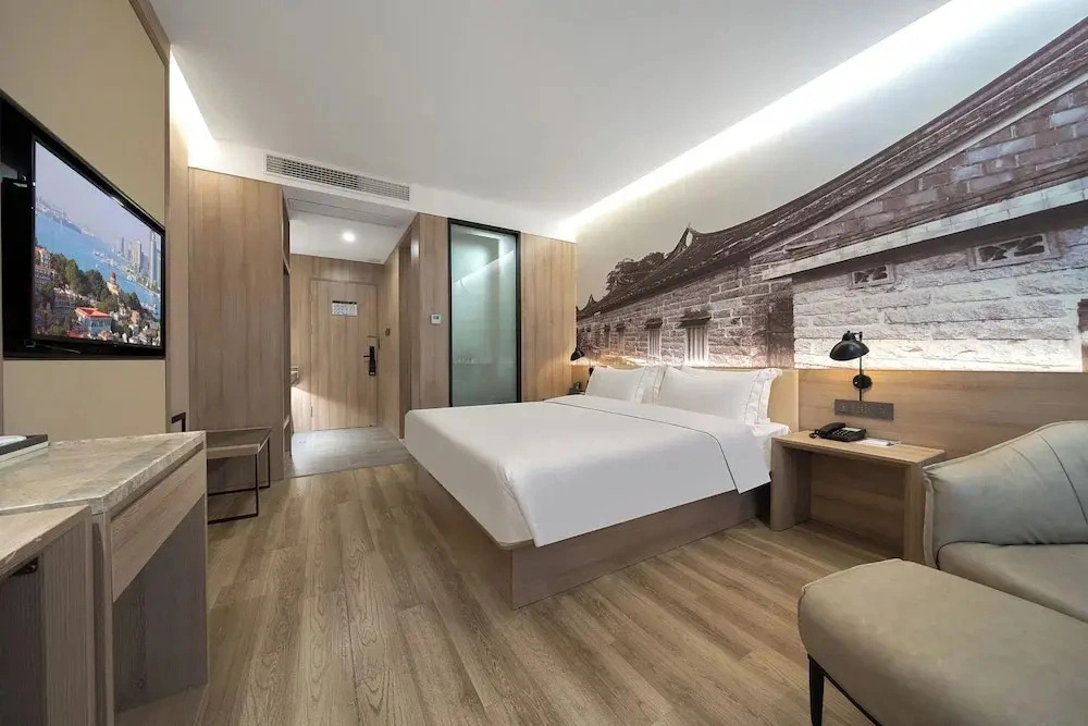 Youth Sunshine Hotel
