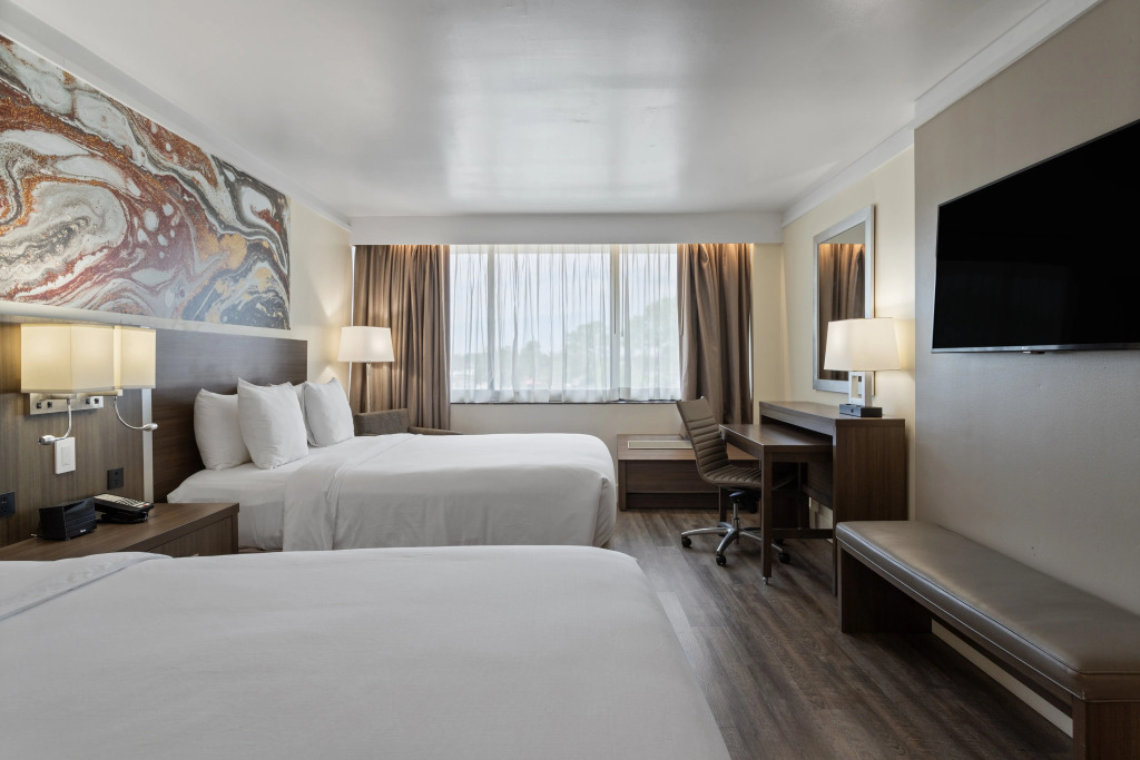 Crowne Plaza Executive Center Baton Rouge by IHG