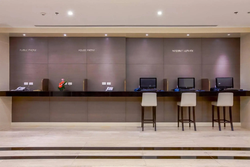 Mandarin Hotel Managed by Centre Point