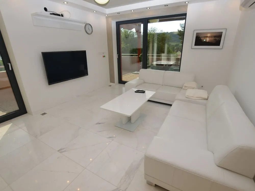 Modern Apartment in Lipno 200m From the Shore and 800m From the ski Lift