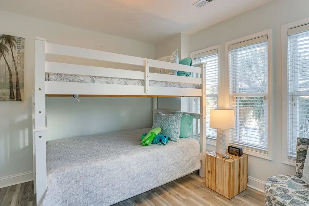 Walk to Ocean: 'beachwalk Bungalow' w/ Pool Access