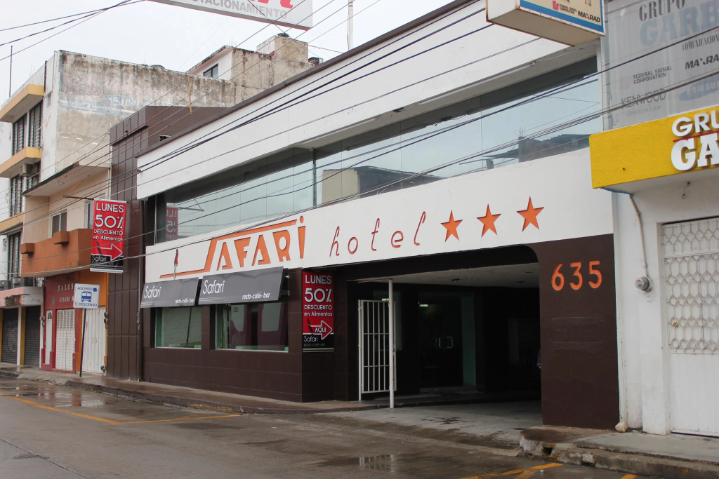 Hotel Safari