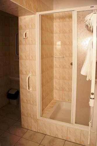 Relax Inn Health & Spa