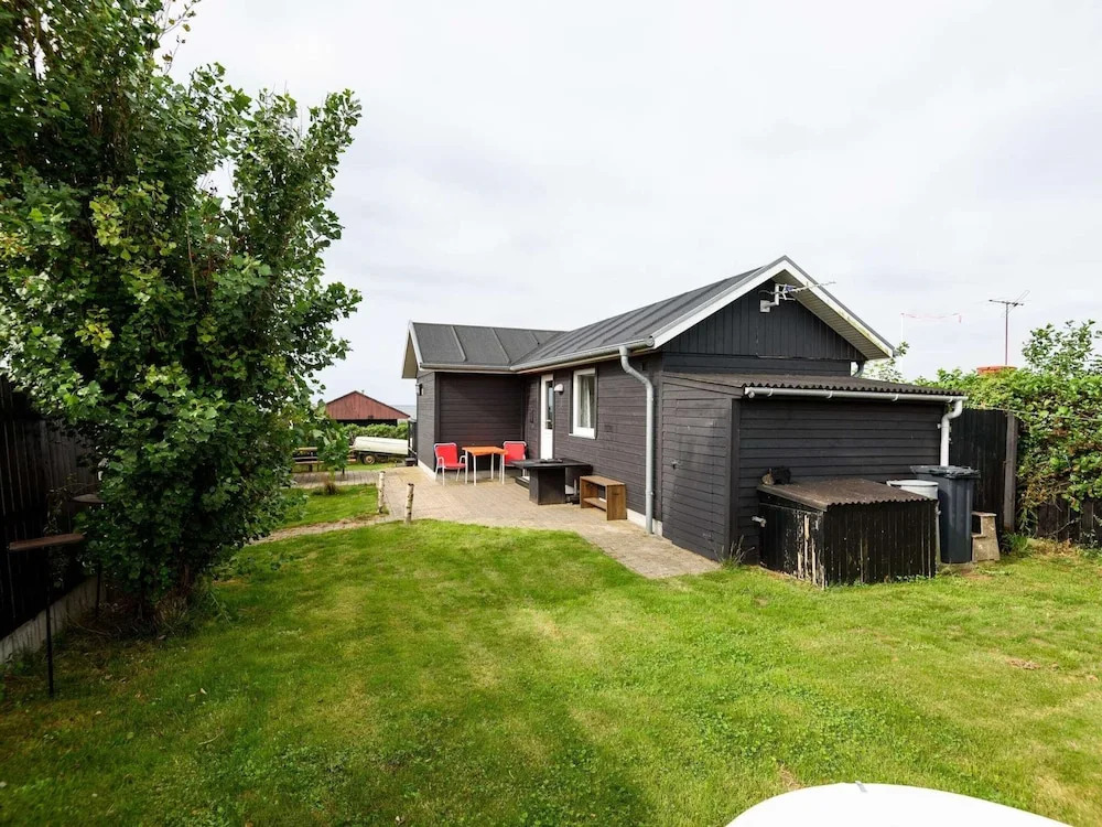 Three-Bedroom Holiday home in Esbjerg V 2