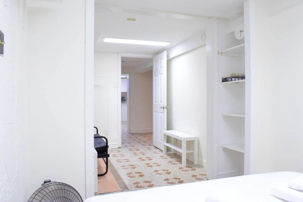 Central Basement Unit in Little Italy Close To Subway
