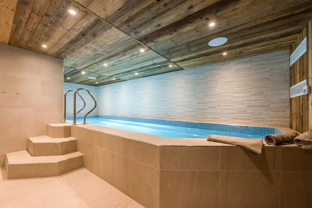 Chalet Le Rouge Morzine - By EMERALD