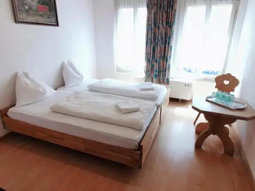 Linda Apartment 33