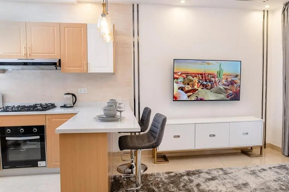 Lux Suites Enzi Heights Apartments