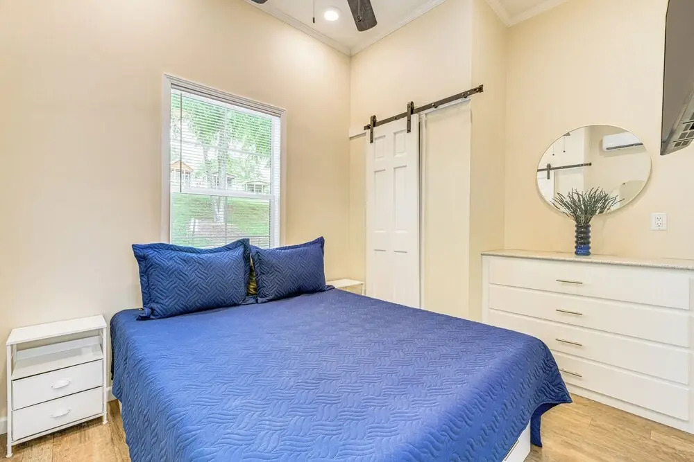 Lake View Tiny Home w/ Pool Access