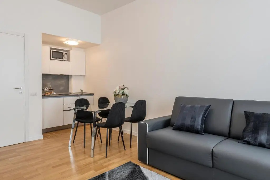 Milan Royal Suites - Centro Cadorna