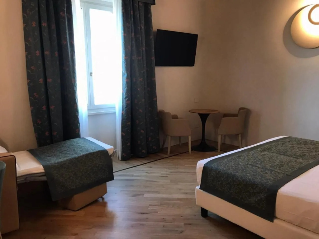 Cà Uberti Palace Hotel, MantegnaHotels
